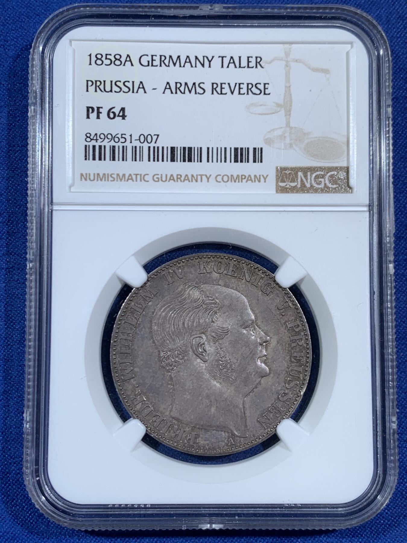 《竞宝斋》第453场 周日，周一 2场连拍 （全场包邮，欢迎送拍） NGC PF64 德国1858年普鲁土威廉四世离冠鹰精制泰勒银币 威廉四世离冠鹰承继之作 阴阳包浆 人像面欧陆酱五彩 鹰面银霜满挂高浮雕 打制锋利 NGC唯一冠军分 实物上手异常惊艳