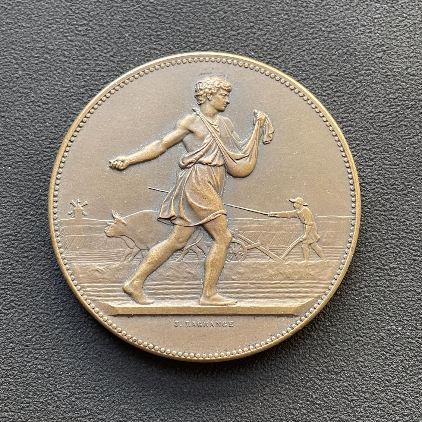 「木头集藏」章牌专场-第65场 1906年法国播种者农业铜奖章，直径：50.4 mm，65.5 g，边铭：丰饶角 BRONZE，品相不错。