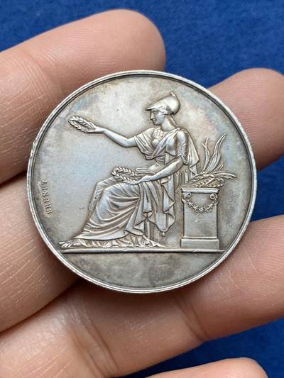 《竞宝斋》第453场 周日，周一 2场连拍 （全场包邮，欢迎送拍） - 1920年雅典娜女神银质纪念章 21.2克 36.1mm 丰饶角银标