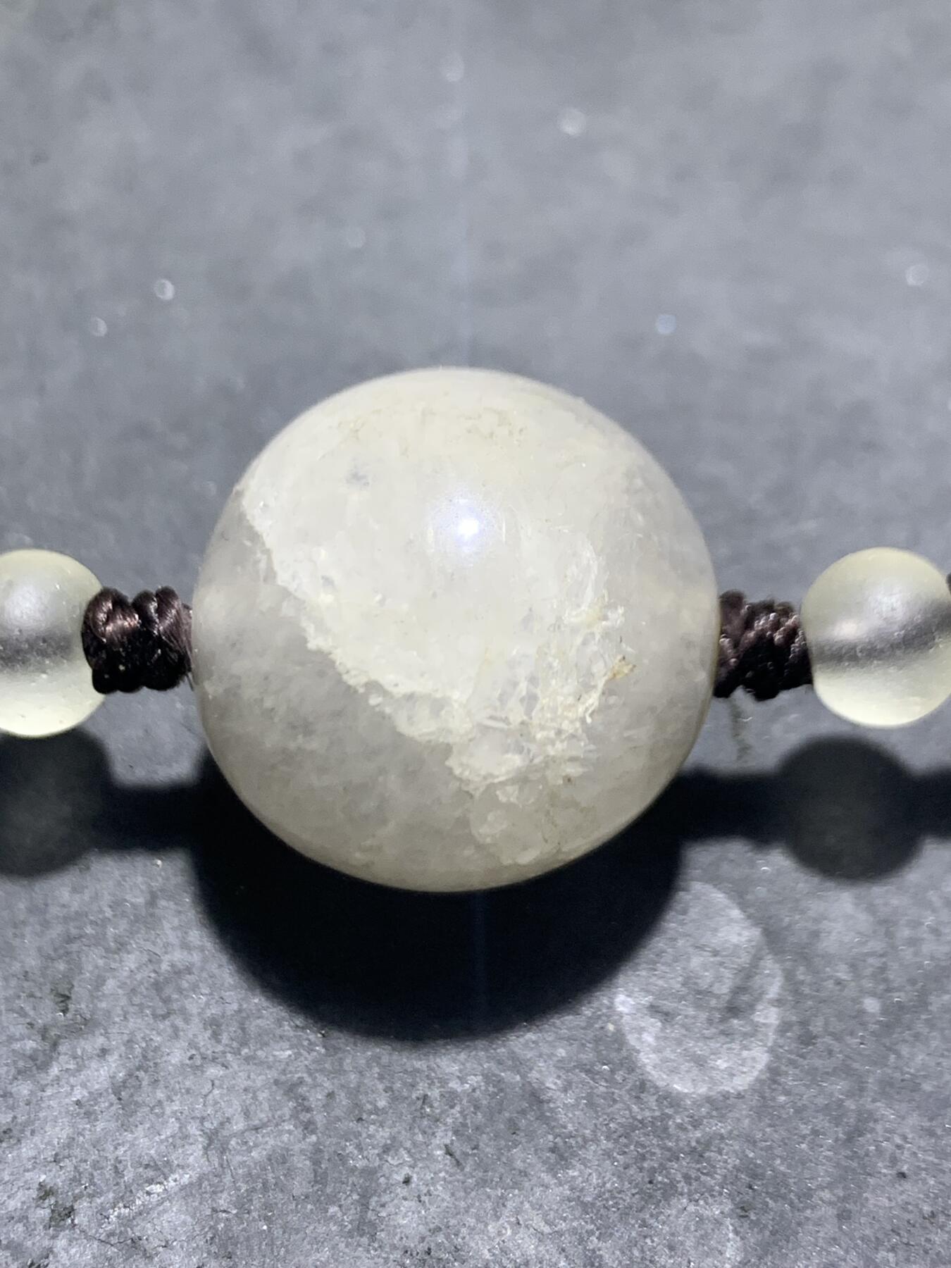 冰飘战国红玛瑙通货圆珠锁骨链一条，