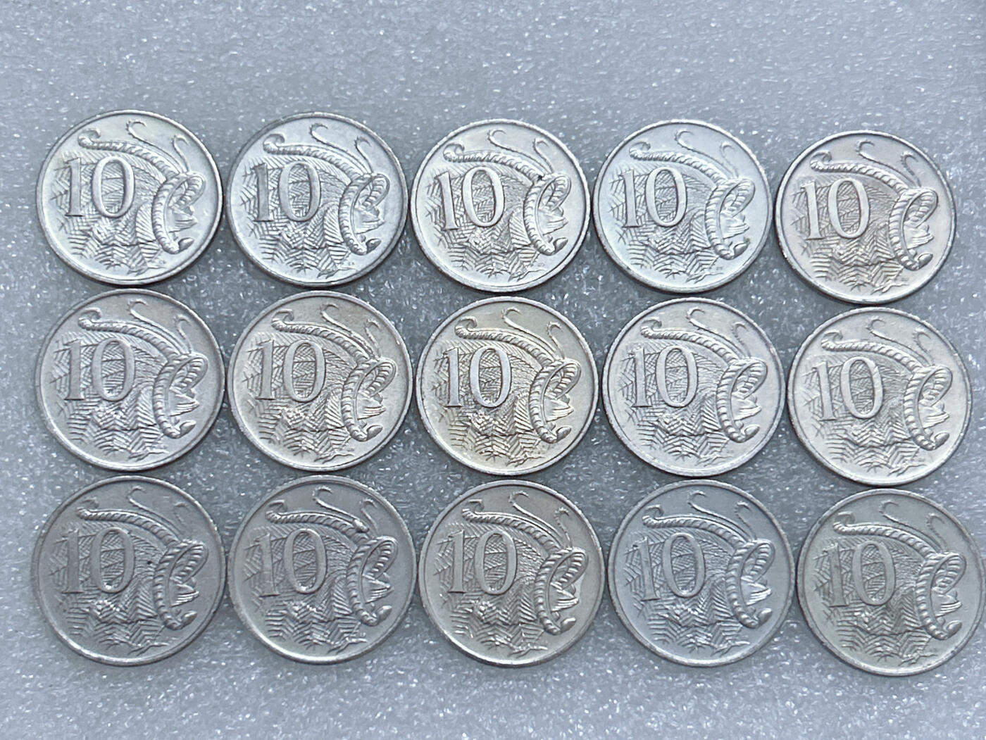 第一海外回流一元起拍收藏 散集专场  第284期 澳大利亚10分硬币 女王老年版 15枚 原光品