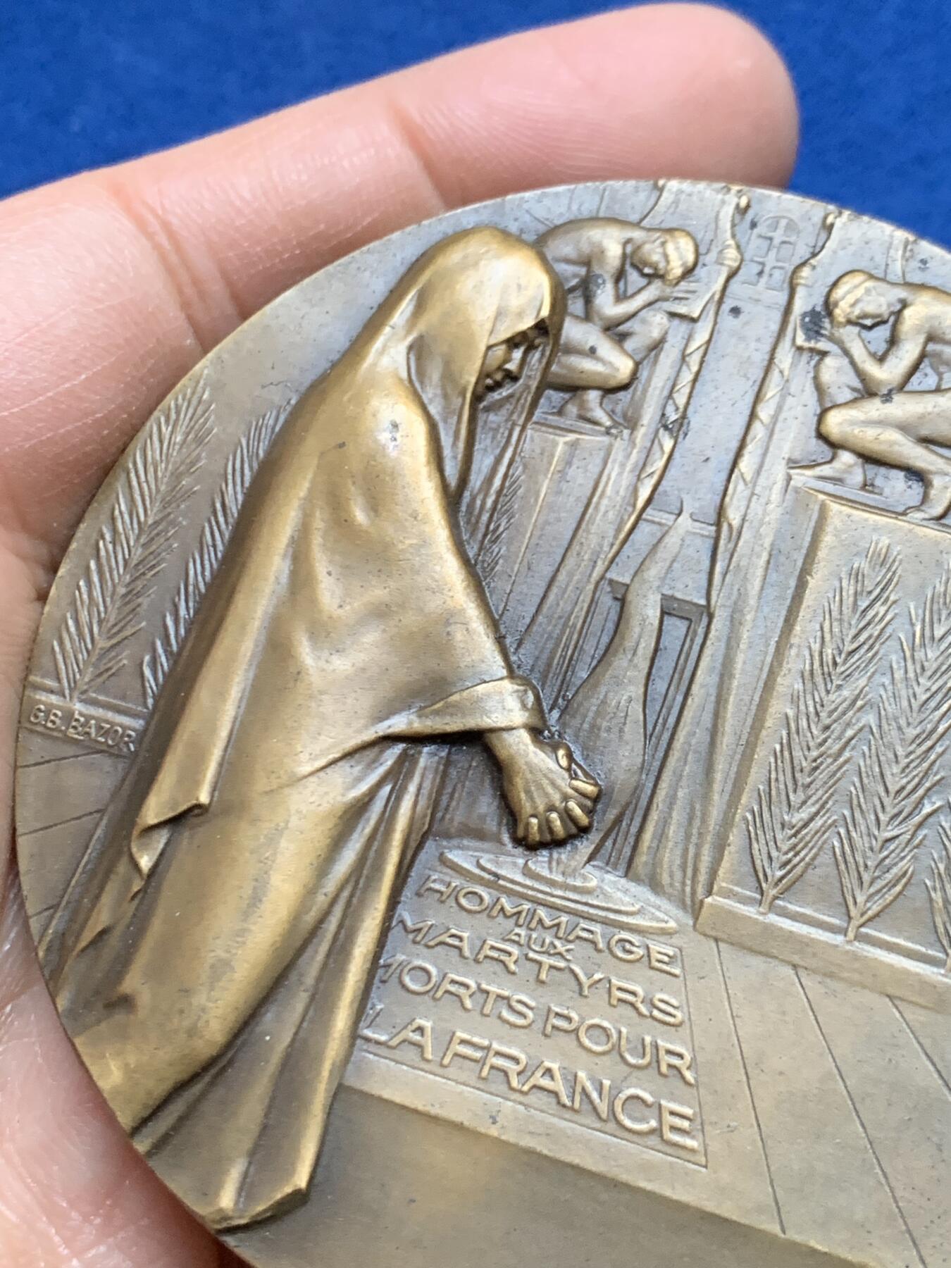 《竞宝斋》第453场 周日，周一 2场连拍 （全场包邮，欢迎送拍） 法国库尔曼公司总裁雷蒙·贝尔纪念大铜章 166.5克 67mm 丰饶角铜标