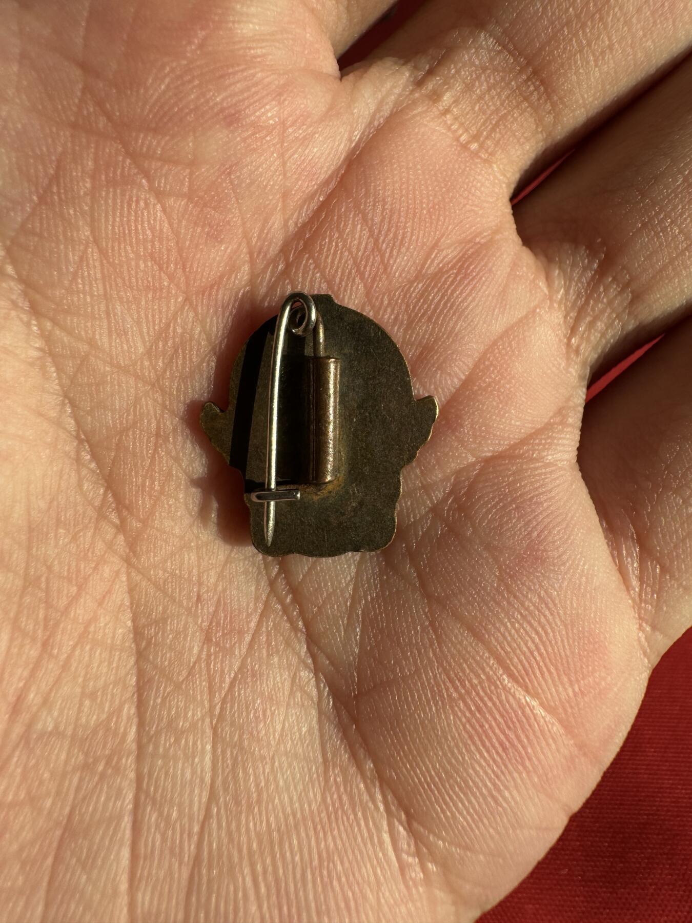 五哥徽章群   30号周二晚上八点4群联拍 铜章