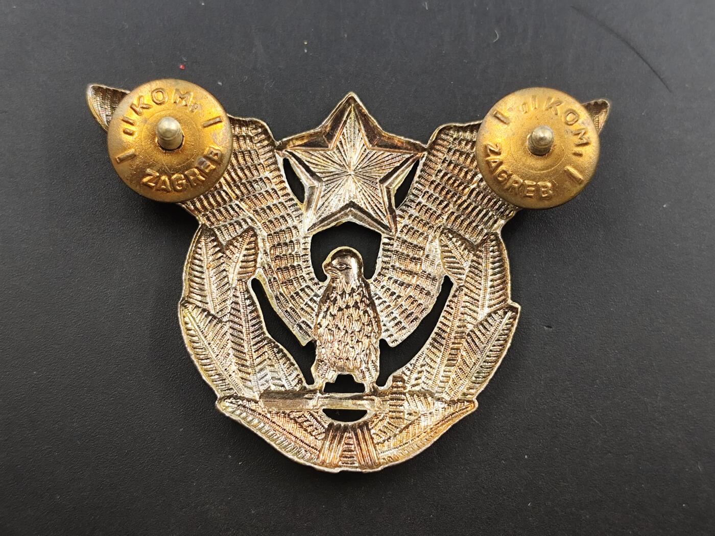 12月28日徽章钱币专场 南斯拉夫空军帽徽