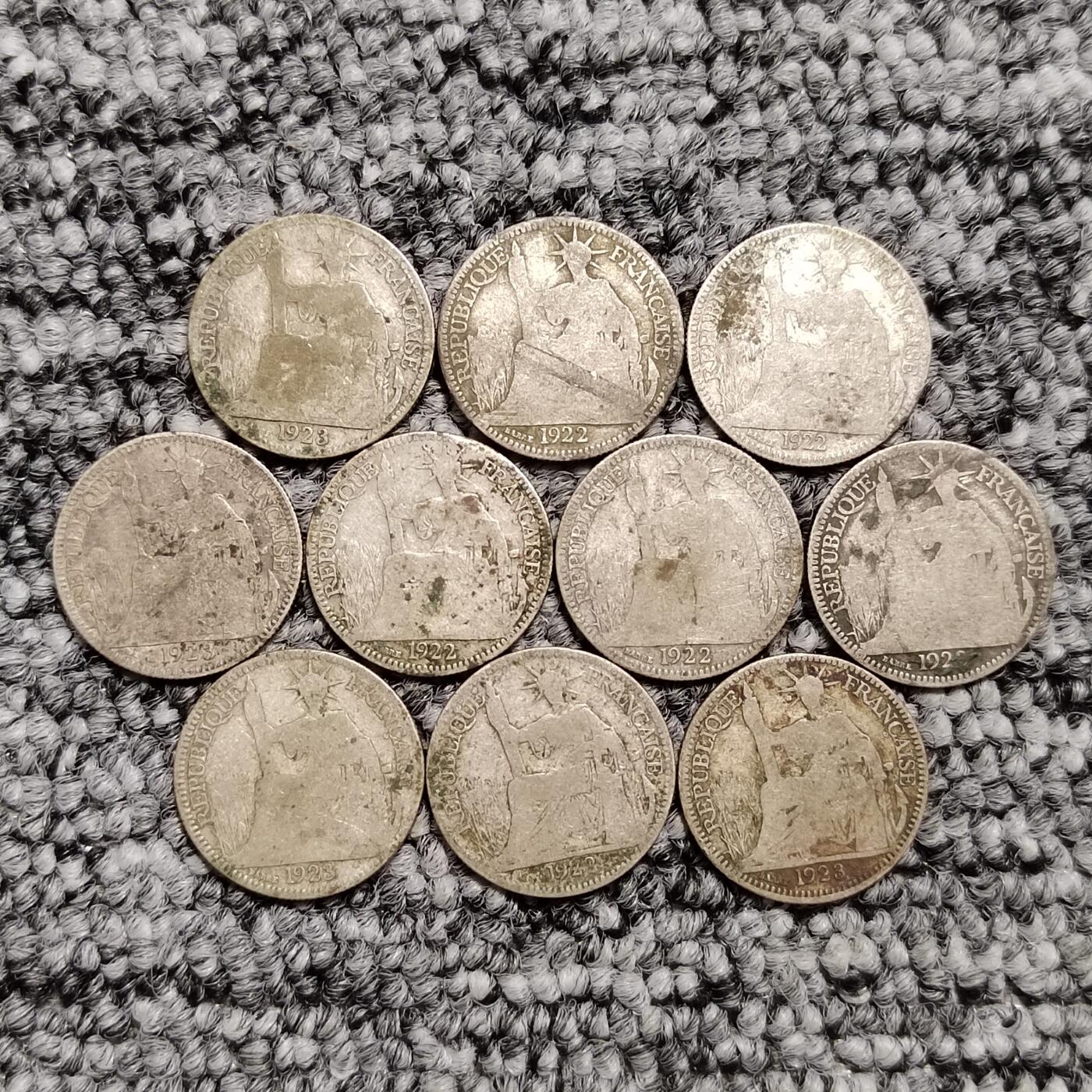 法属印支坐洋10分小银币十枚