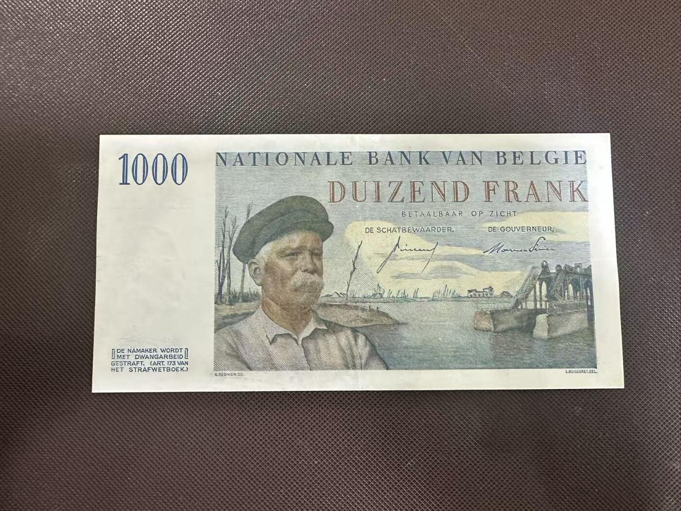 喜羊羊钱币收藏2025第11期(流通品相场) 比利时	P-131 1954年1000法郎	0	品相如图				5121.F.215			