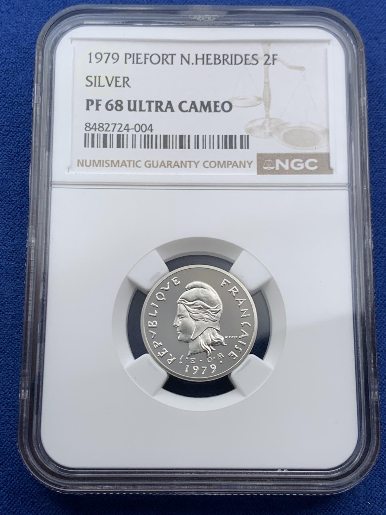 《竞宝斋》第453场 周日，周一 2场连拍 （全场包邮，欢迎送拍） 七枚一组 NGC PF67UC-PF69UC 法属赫布里底群岛1974年/1979年加厚精制校样银币 100法郎为加厚盒 太平洋岛国 艺术设计独特 只有几百枚的发行量 8月份SBP一套分数较差的成交价为人民币11000元