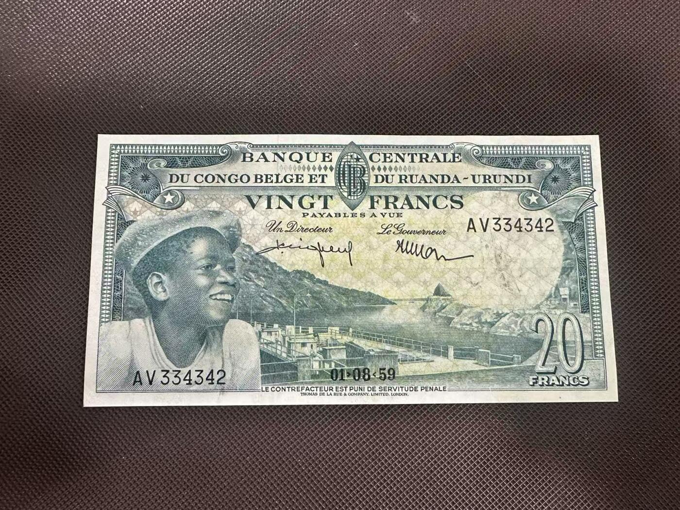 喜羊羊钱币收藏2025第11期(流通品相场) 	比属刚果	P-31 1959年20法郎	品相如图			AV334342			