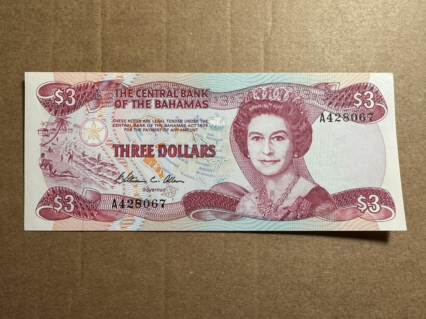 🐍甜小邱世界纸币收藏🐍第138期精品场💐 【小全套含豹子号】巴哈马1974年1/2+1+3元三张一套 英女王 全新UNC