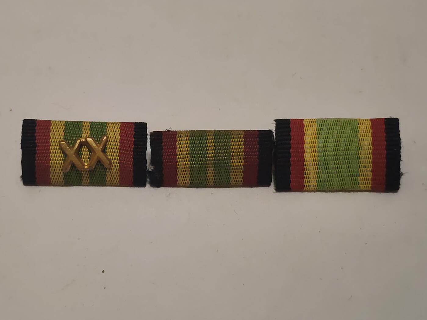 韵星假日拍卖第三十四期 -- Rimey Holidays Auction 34 民主德国人民军圆满服役章略一组