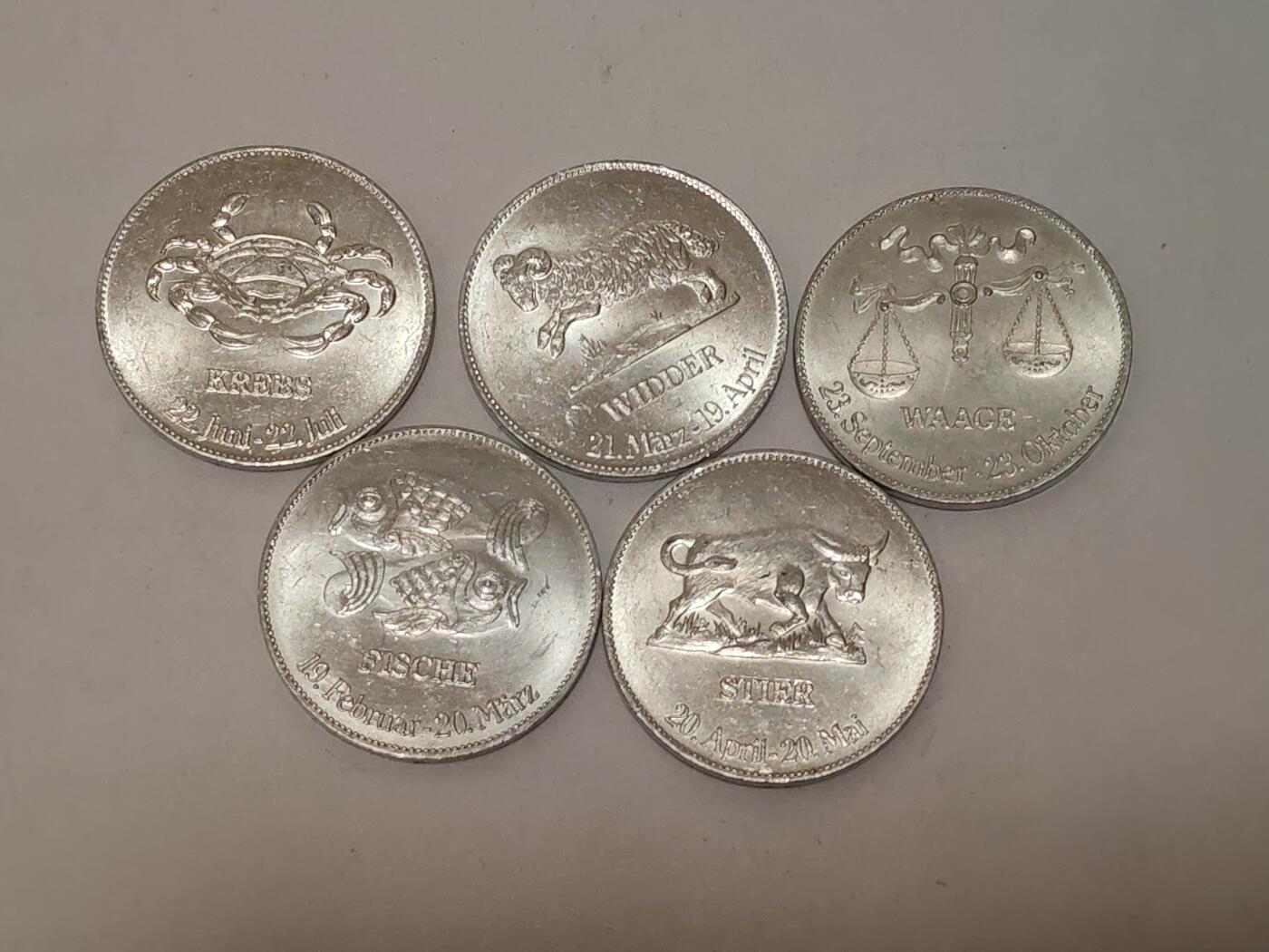 韵星假日拍卖第三十四期 -- Rimey Holidays Auction 34 民主德国币一组