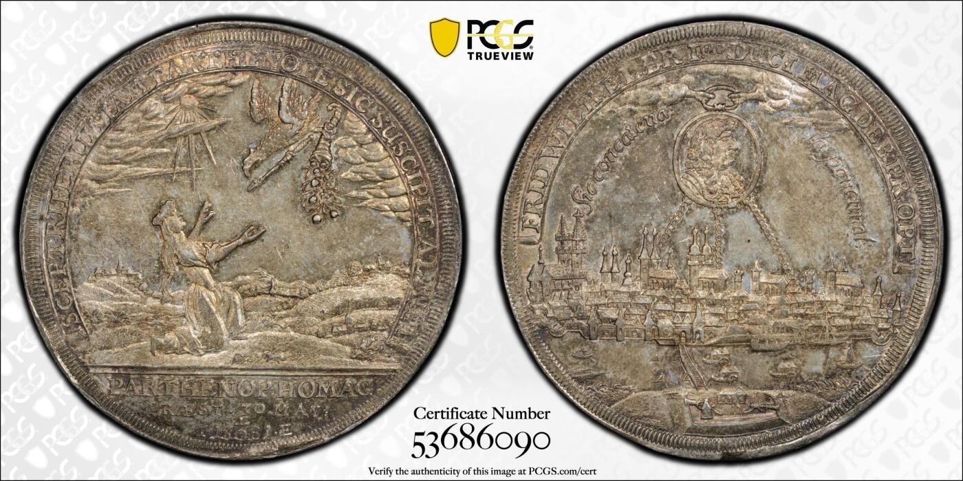 万国钱币拍卖第058期（万国新年大拍） PCGS MS62+ 1681年德国勃兰登堡选公国普鲁士公爵弗里德里希·威廉大选王向马格德堡致敬纪念章型泰勒 帝国鹰手持权杖和聚宝盆献给马格德堡城市女神 马格德堡城市景观无比精细 全深打双面五彩 超罕见帝国早期景观品种典藏品质 PC唯一冠军分