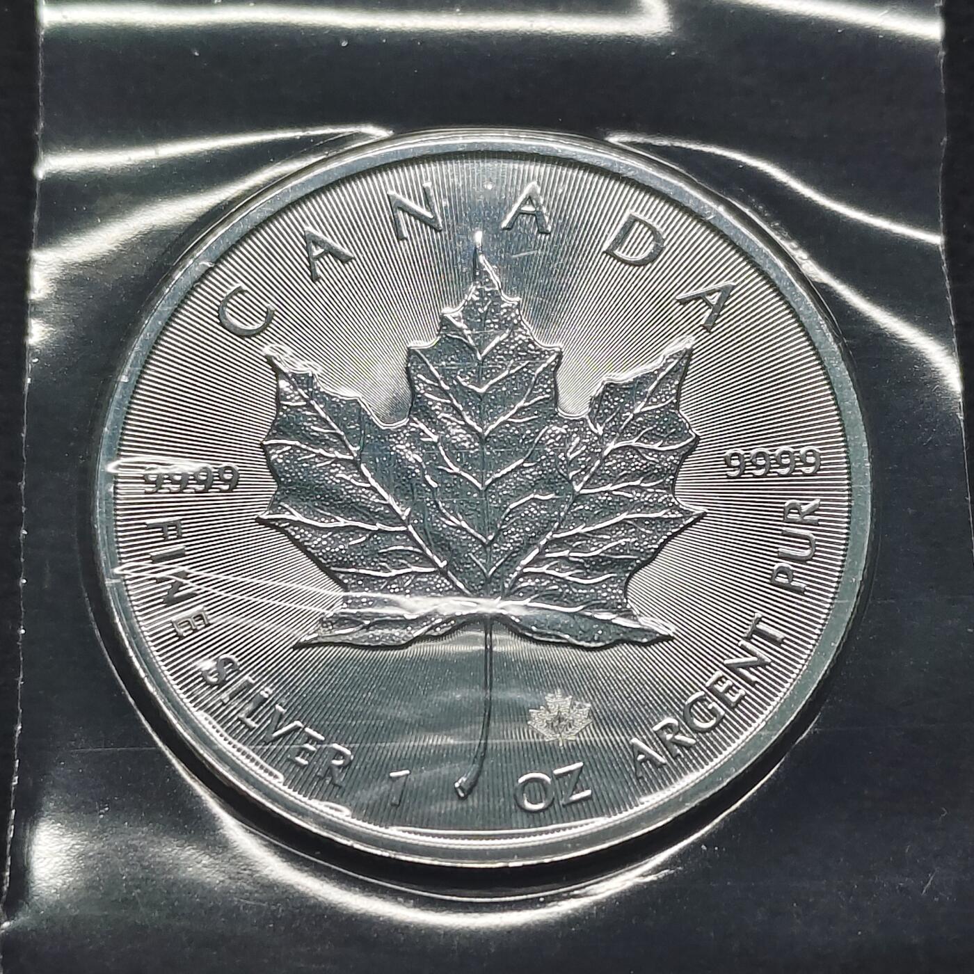 【全场包邮】纯粹捡漏拍491场（免费代拍第28场） 加拿大2017年5元枫叶1盎司（38毫米31.1克）9999纯银币