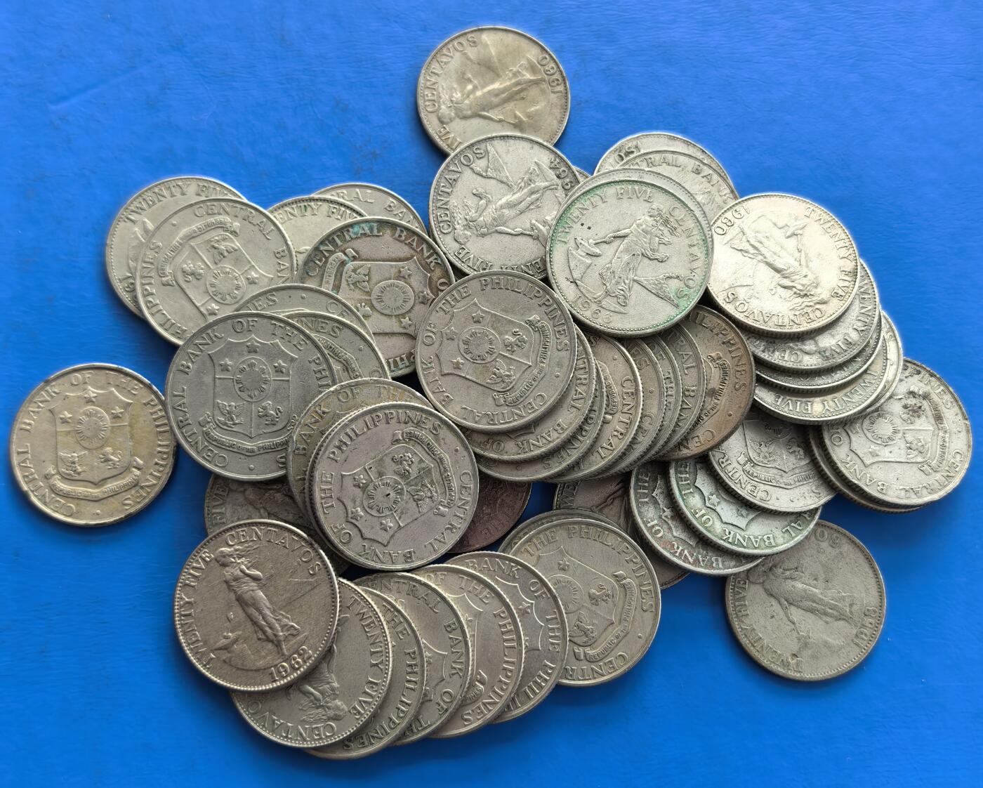 外国优质老铜币高银银币，周六九点倒数截拍，满百包邮，持续收拍 菲律宾60年代25分53个，272克