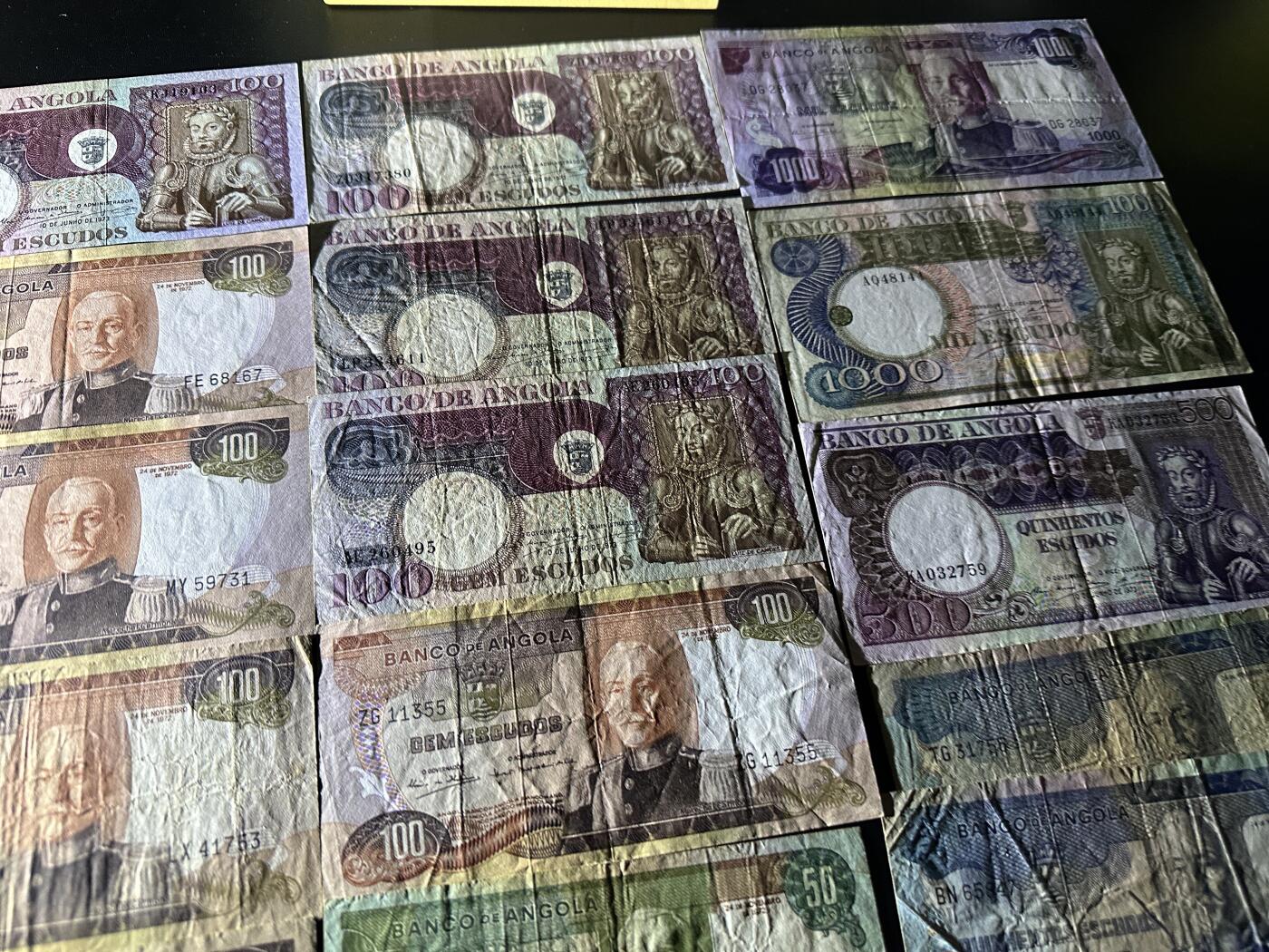 《外钞收藏家》第五百九十八期（2026年新年第一场）（本平台长期征集拍品、欢迎藏友们联系合作） 安哥拉20-1000面额 几个版本24张一起 非全新 品相如图