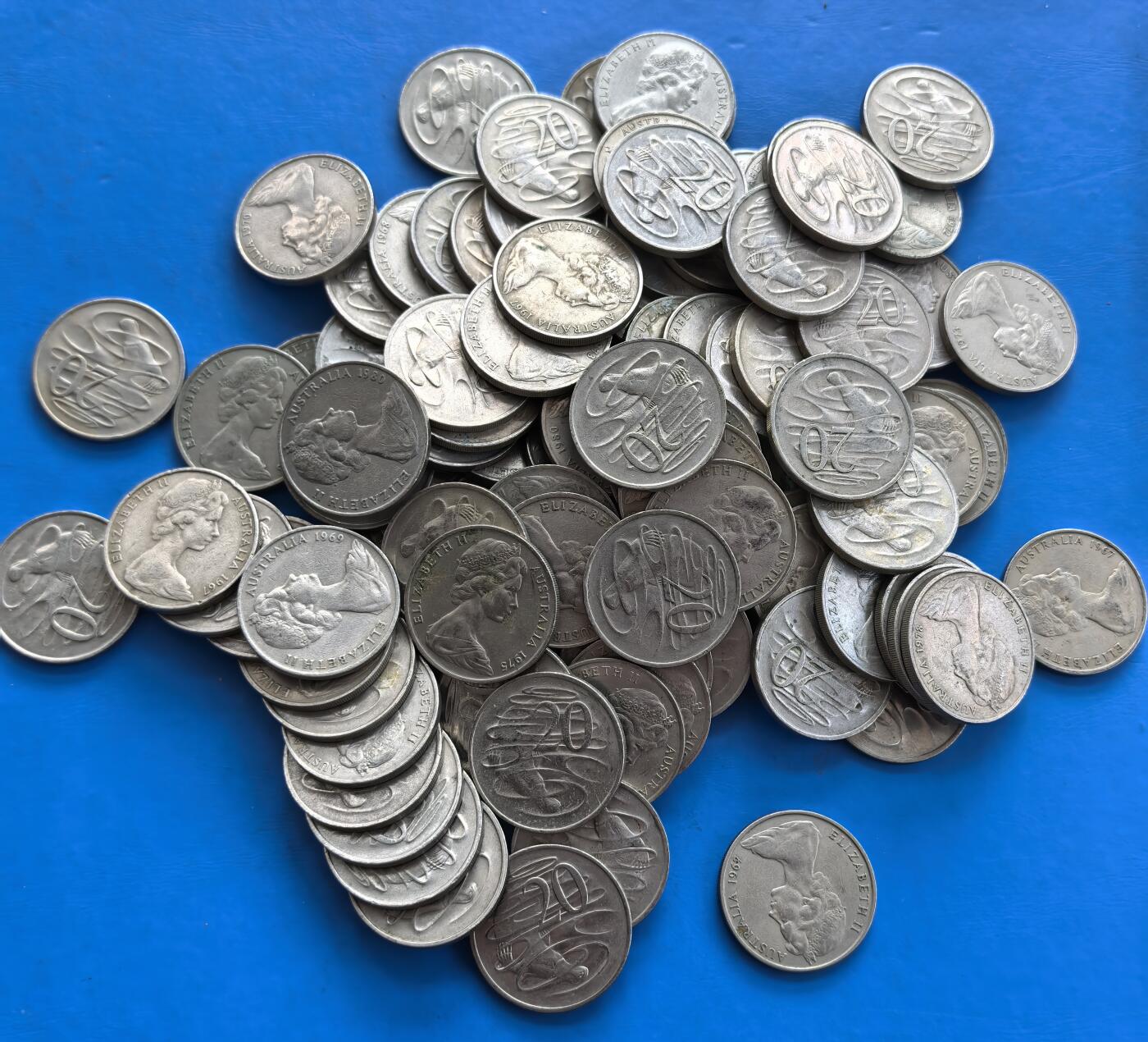 外国优质老铜币高银银币，周六九点倒数截拍，满百包邮，持续收拍 澳大利亚鸭嘴兽20分100个，1132克