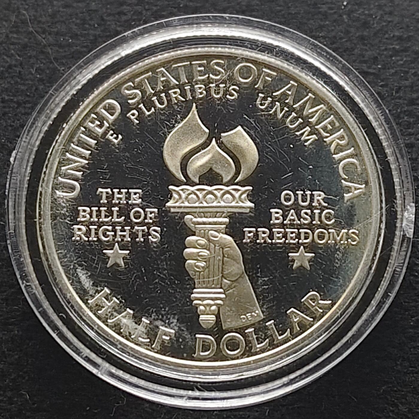 【全场包邮】纯粹捡漏拍491场（免费代拍第28场） 美国1993年半元麦迪逊和权利法案精制（30.61毫米12.5克）纪念银币