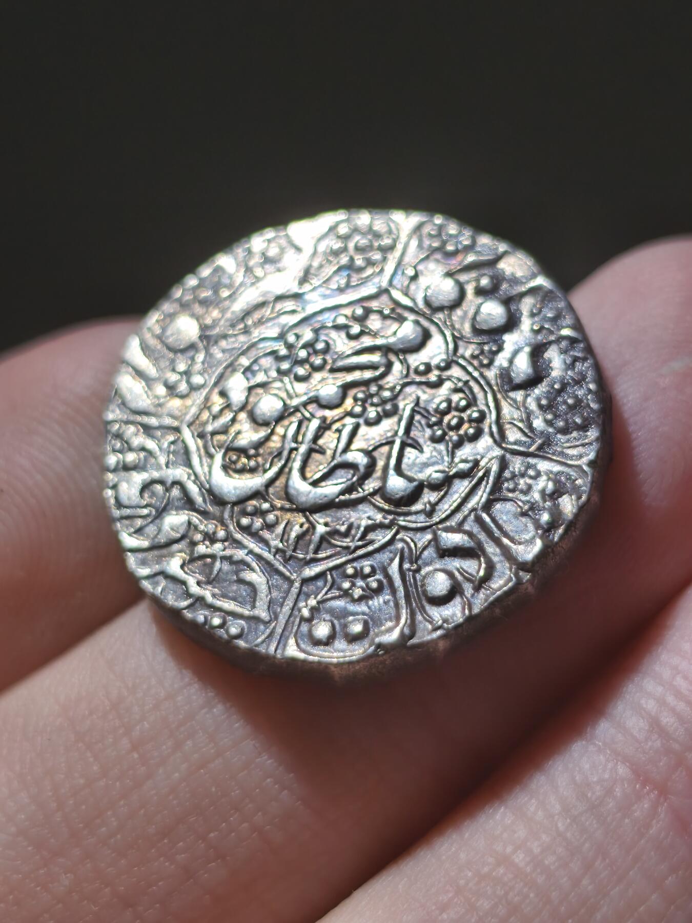 星盘世界钱币2026一月十日新年古典精品大拍 精彩纷呈 近未流通 窖藏美品 杜朗尼王朝银币10.56克 马哈茂德·沙阿在位时期 一卢比银币 AH1231-1233 打制于著名造币厂白沙瓦