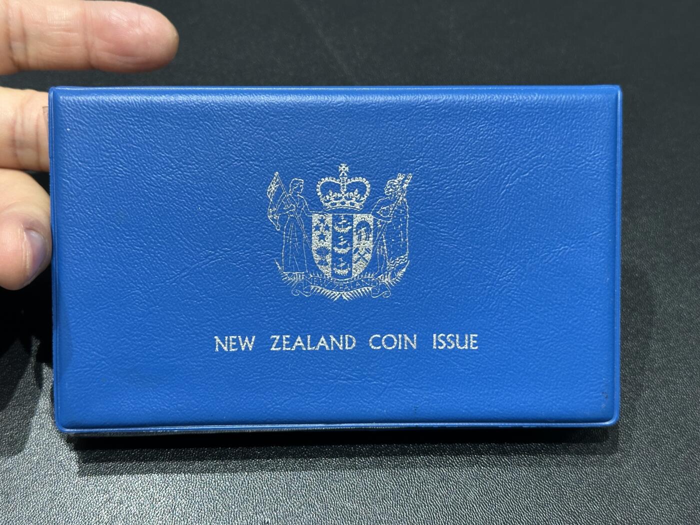 《外钞收藏家》第五百九十八期（2026年新年第一场）（本平台长期征集拍品、欢迎藏友们联系合作） 新西兰精制币一套7枚一起 1元为银币