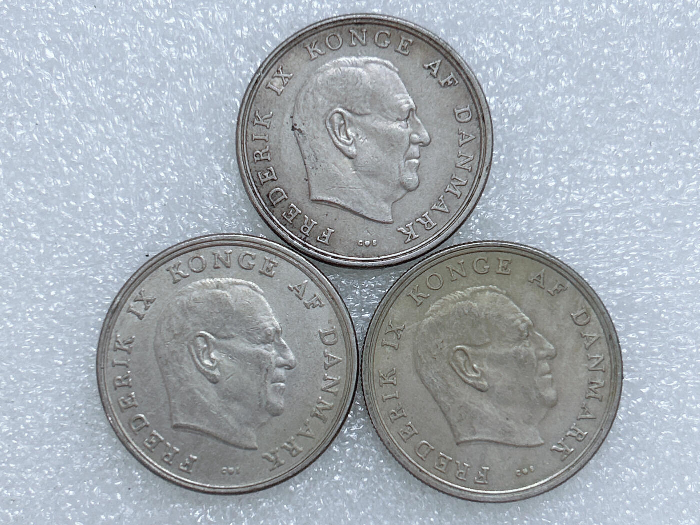 第一海外回流一元起拍收藏 散集专场  第285期 丹麦5克朗硬币 弗雷德里克九世头像 3枚