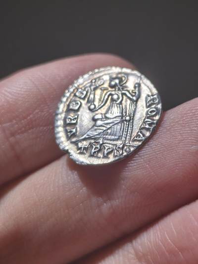 典藏美品！古罗马帝国瓦伦蒂尼安王朝瓦伦斯西利科银币328-378AC，币面铭文清晰，边缘为模具破损，币面无裂