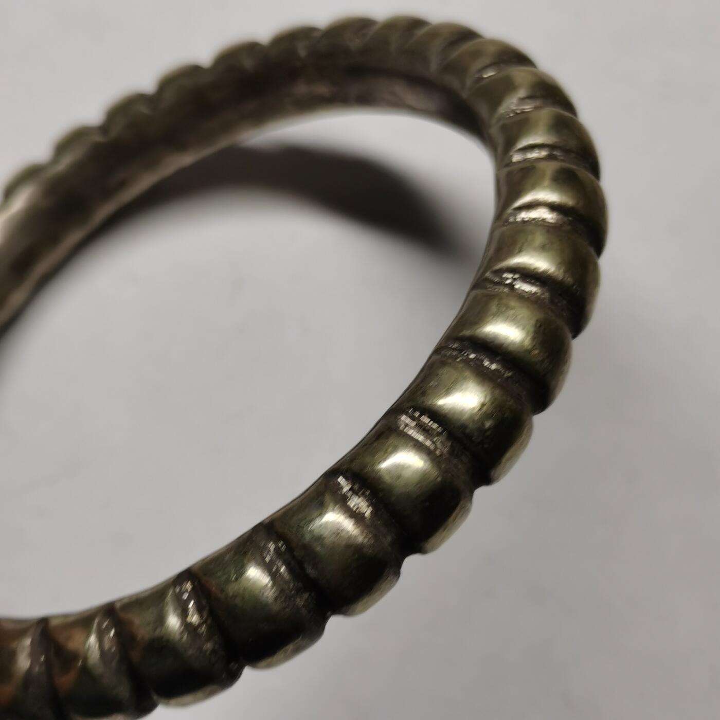 杂件专场92期 清代老银竹节手镯，重31.9克