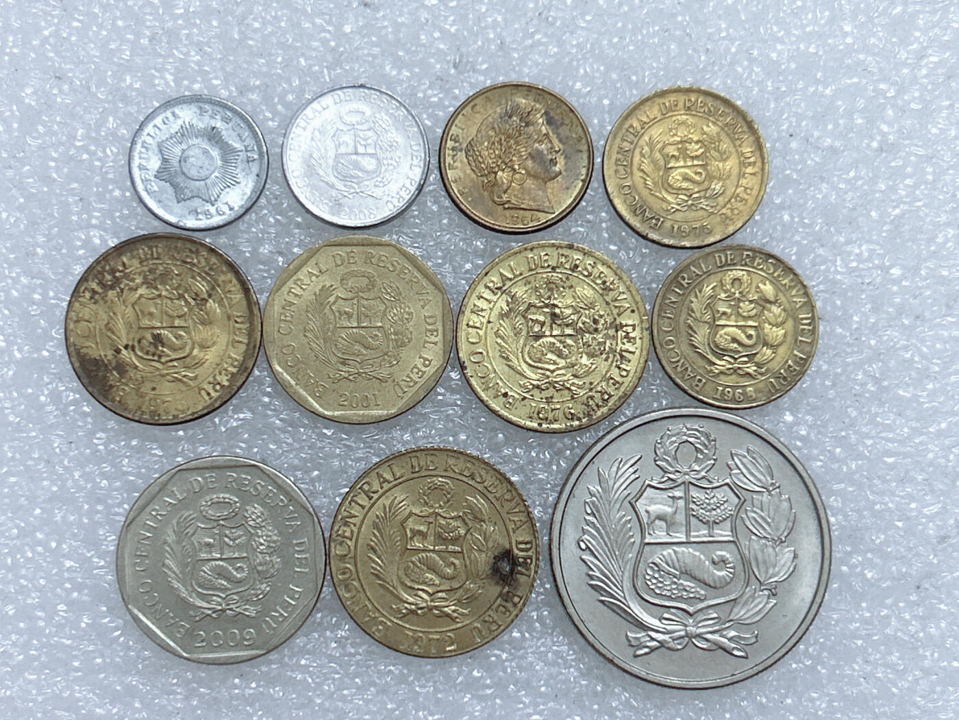 第一海外回流一元起拍收藏 散集专场  第285期 秘鲁不同面值硬币 11枚 原光带光品