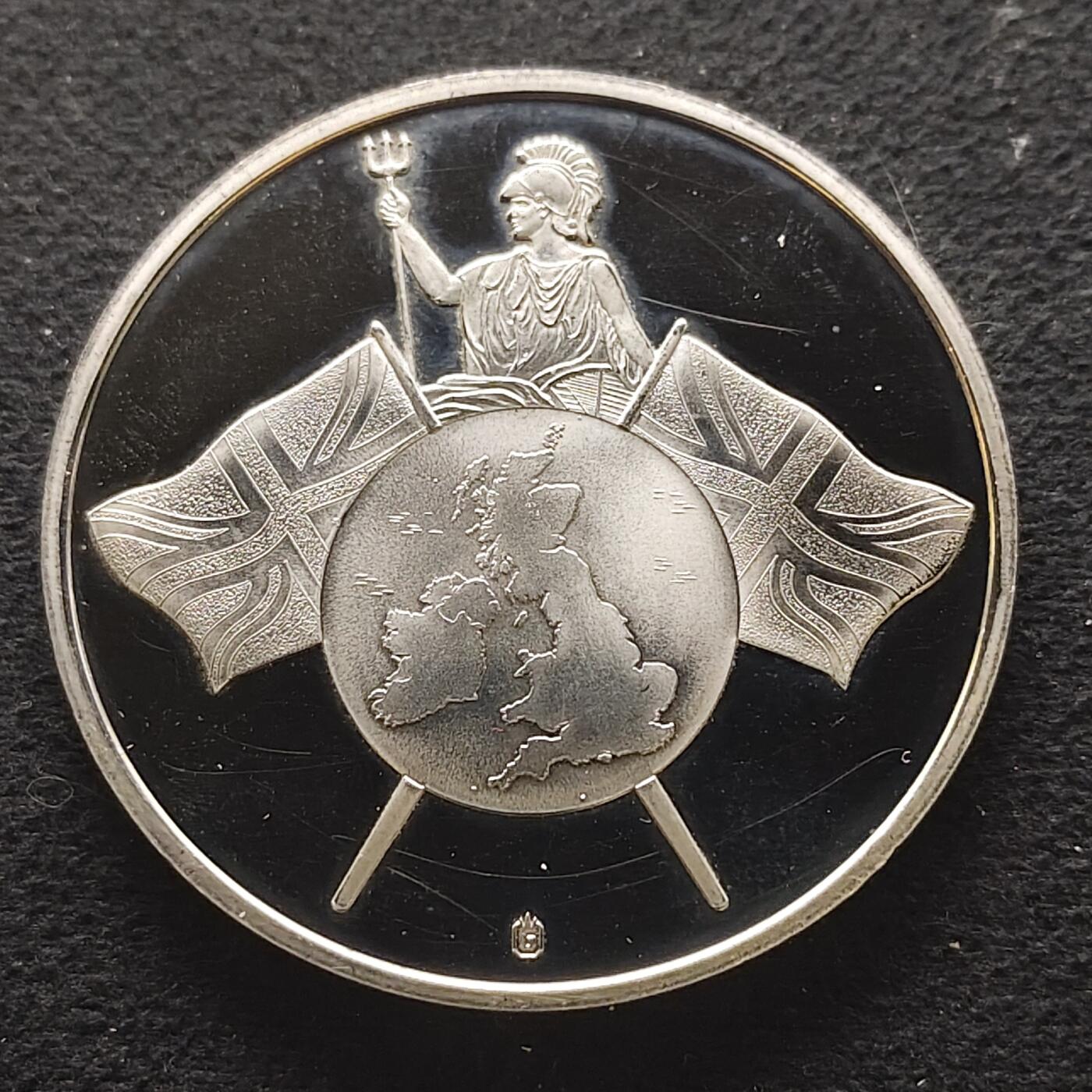 【全场包邮】纯粹捡漏拍490场（免费代拍第27场） 【纪念章】英国10镑纸钞彩色超大型纪念章