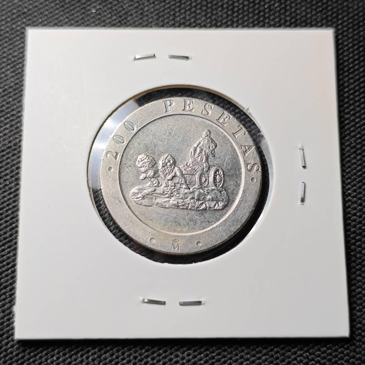 KK钱币收藏小铺 《套币 好品/批量散币专场》  2月预留时间 周末发货  1990西班牙200比塞塔纪念币 好品