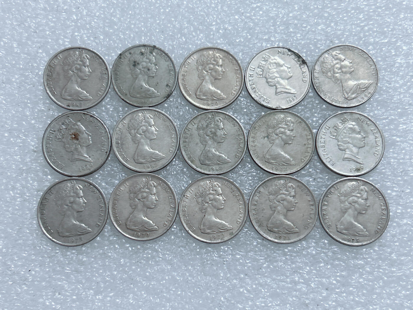 第一海外回流一元起拍收藏 散集专场  第285期 新西兰5分硬币 15枚