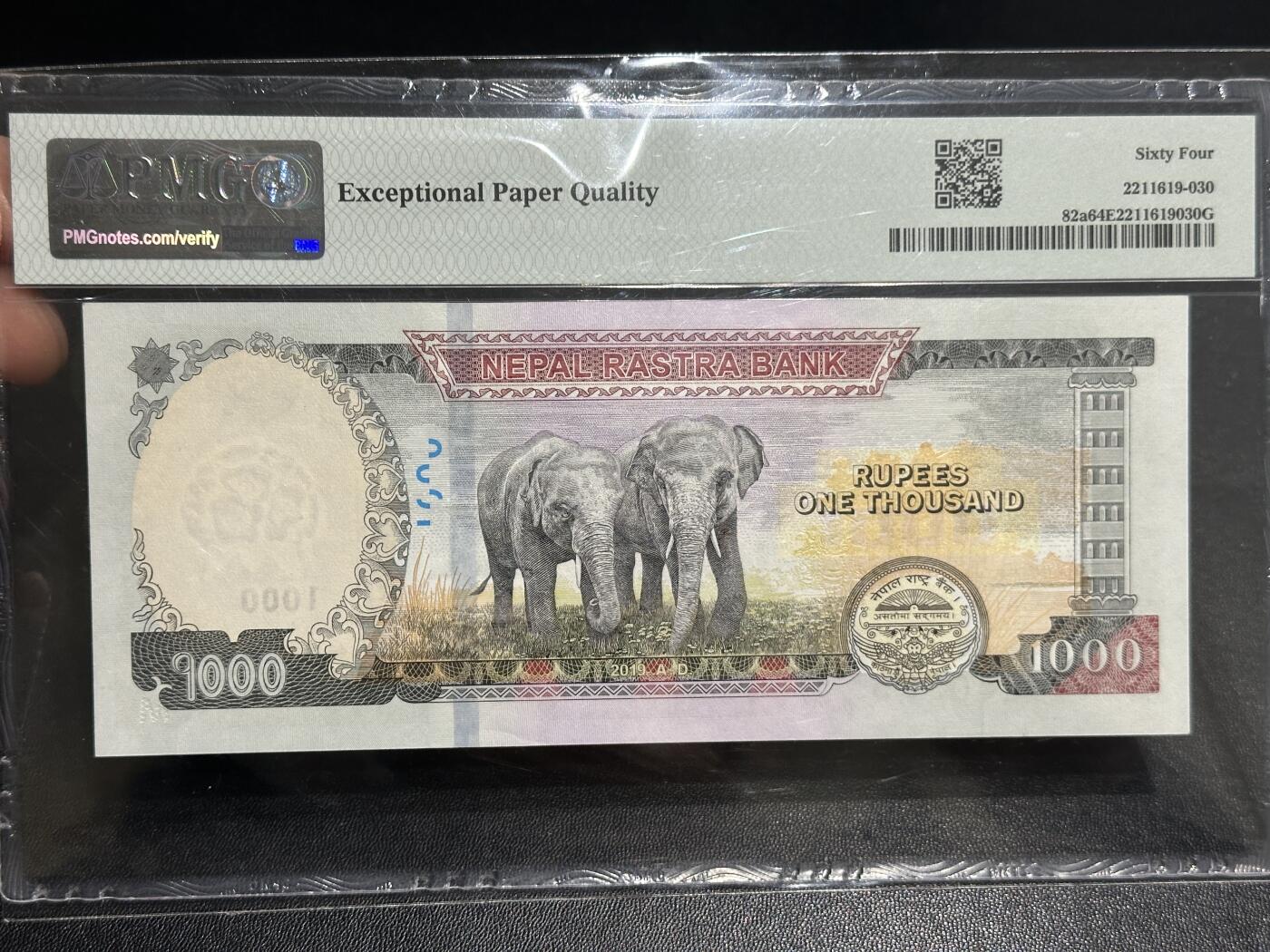 《外钞收藏家》第五百九十八期（2026年新年第一场）（本平台长期征集拍品、欢迎藏友们联系合作） 2019年尼泊尔1000卢比 PMG64E 无47 数三