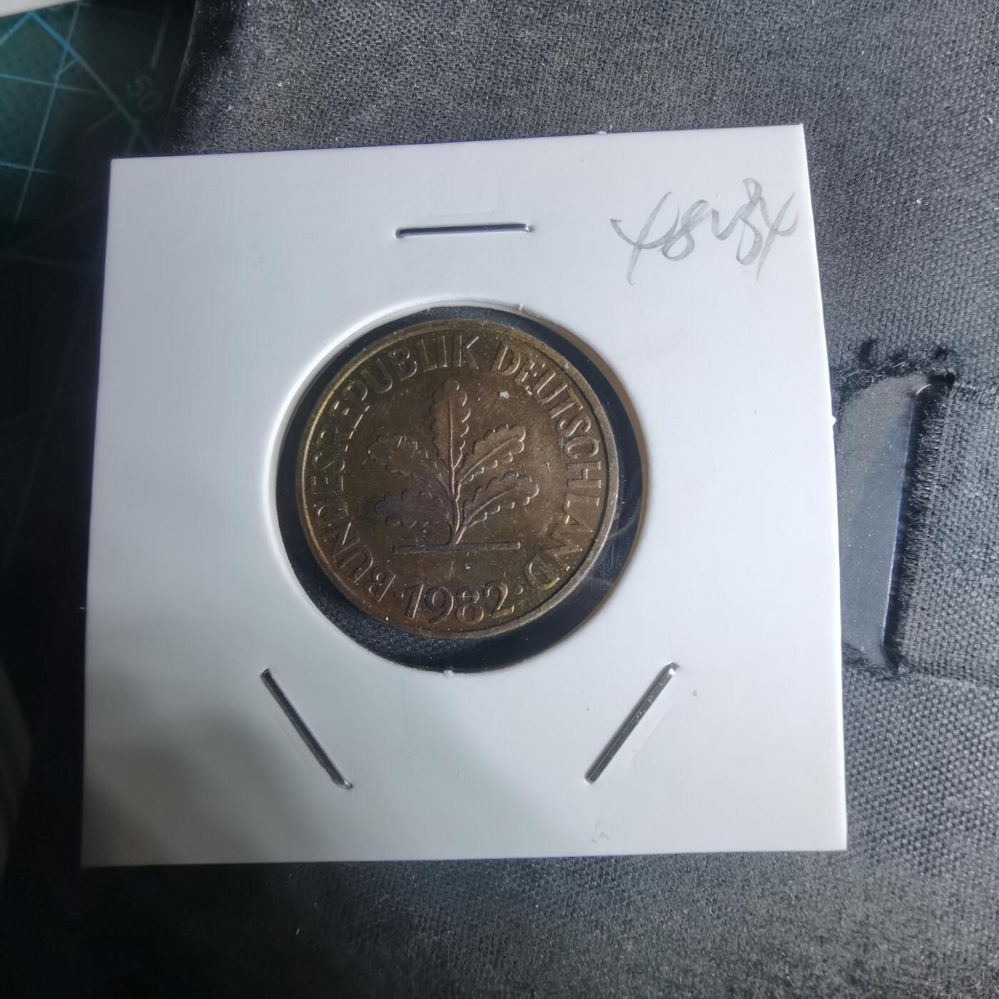 沼泽如烟--第948场 东德1982年10芬尼