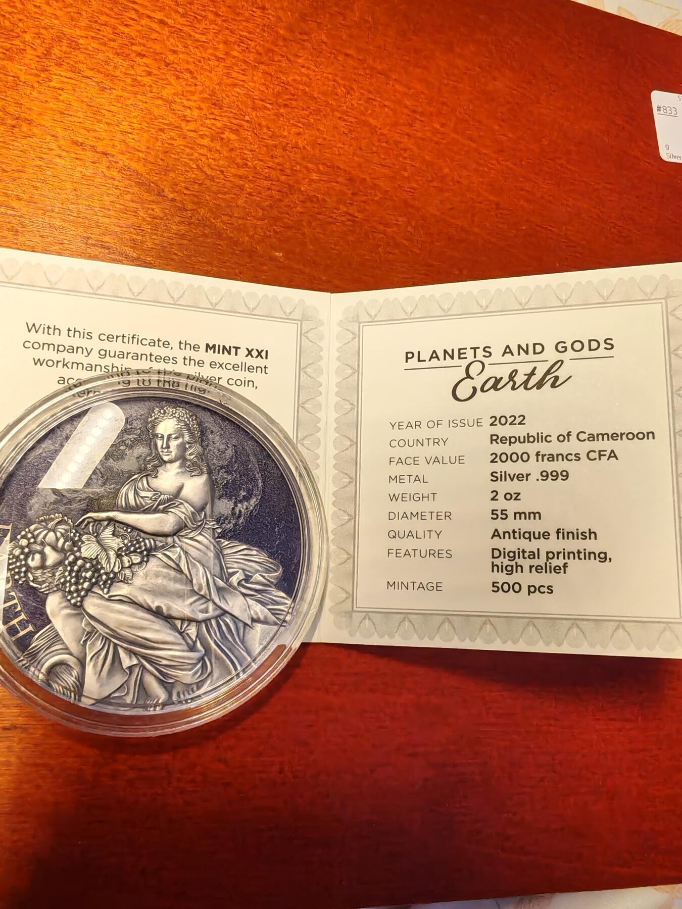 长老汇蛇年精选第九十场拍卖 2022喀麦隆太阳系之地球女神2000法郎2盎司高浮雕仿古彩色银币，数码打印技术，999银，500枚，盒证全