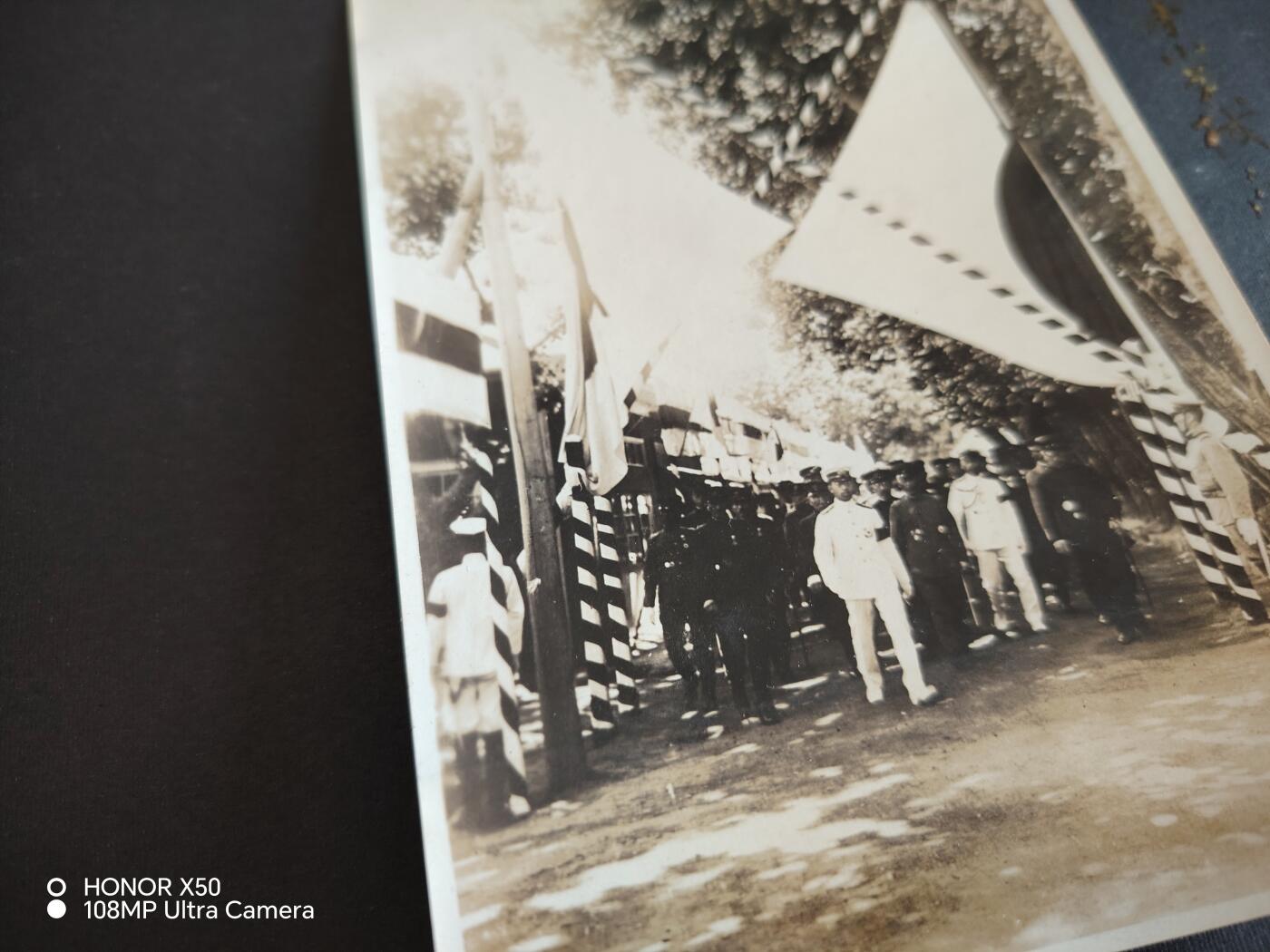 城南花开🌷84场 一本老相本（大概28张.张数不多，基本是菊花王留影和日露宣传小片）