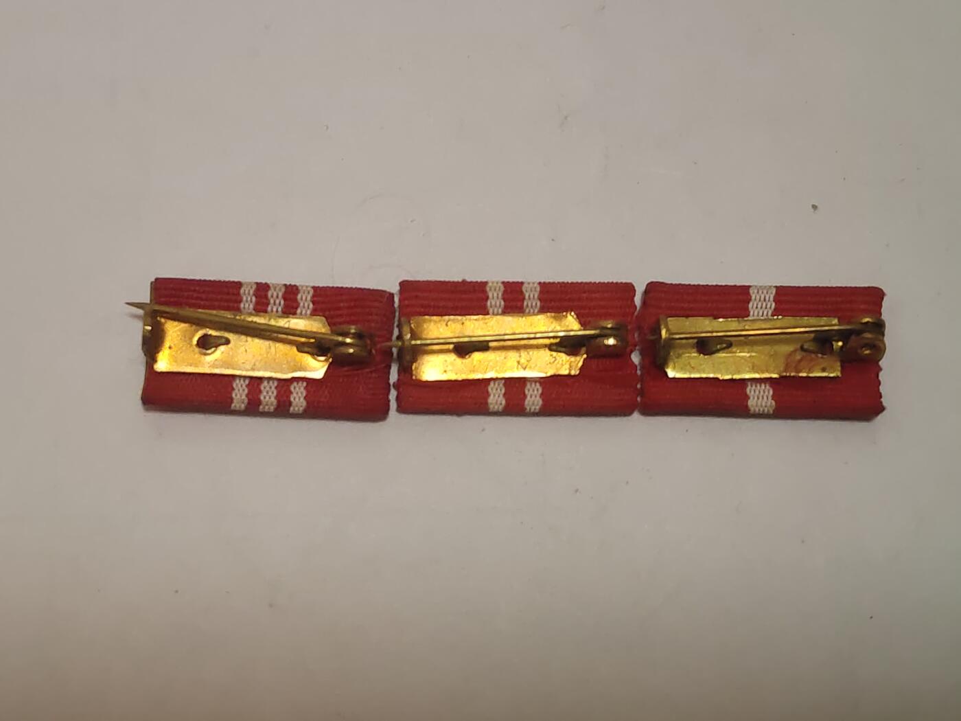 韵星假日拍卖第三十四期 -- Rimey Holidays Auction 34 民主德国金银铜级工战队忠诚服务奖章章略一组