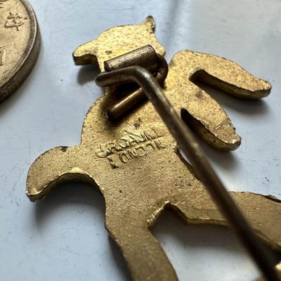 🌹外币初藏🌹🐯2026年第1场  每周二四六晚8️⃣点 接代拍 苏格兰设得兰群岛 矮种马珐琅徽章