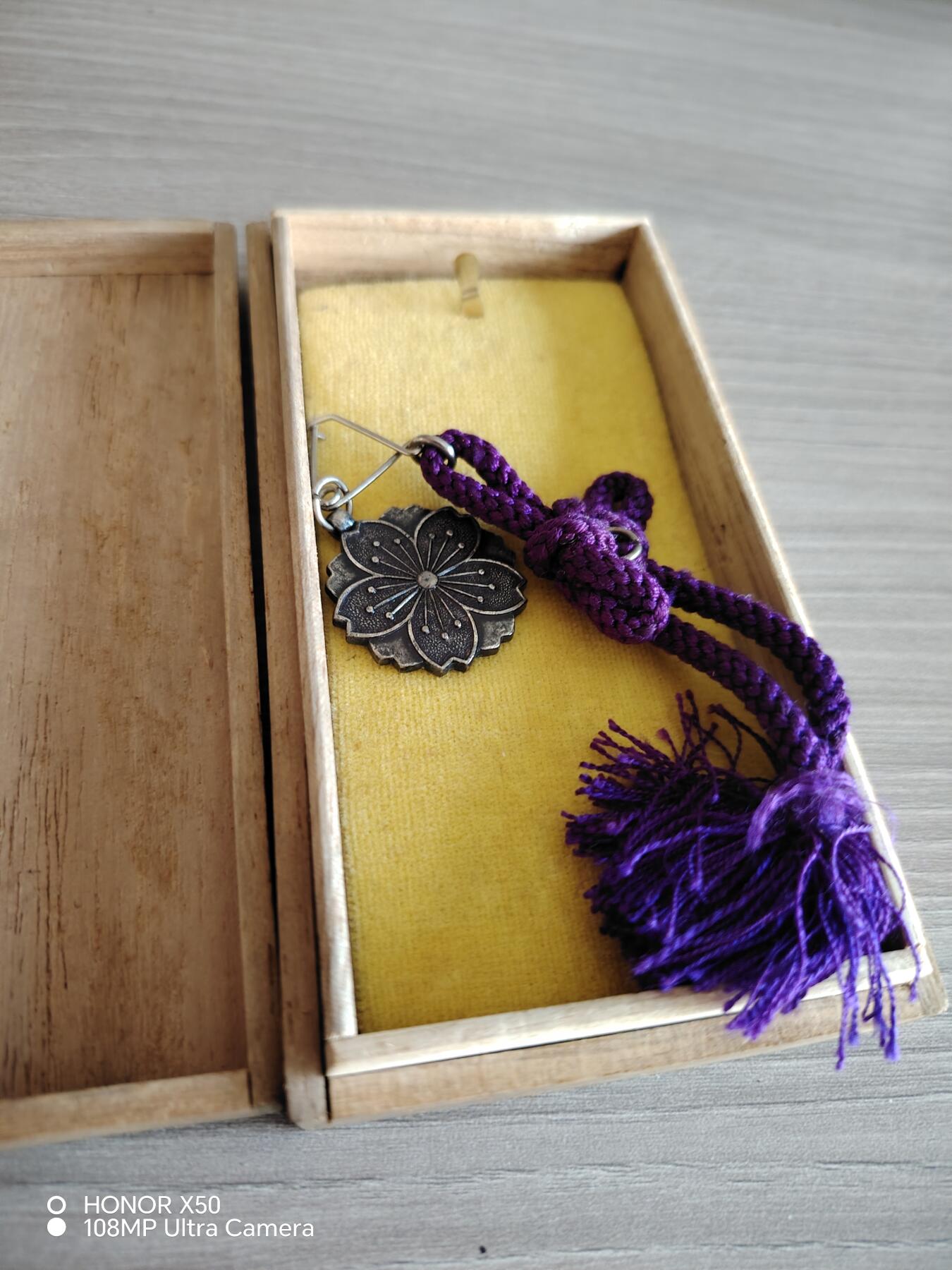 城南花开🌷84场 遗族章带盒