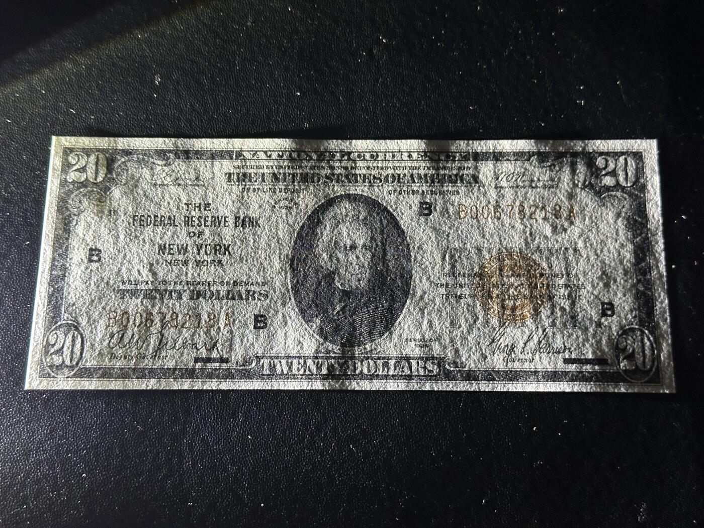 《外钞收藏家》第五百九十八期（2026年新年第一场）（本平台长期征集拍品、欢迎藏友们联系合作） 1929年美国国民银行券20元  橙色库印 非全新 品相如图