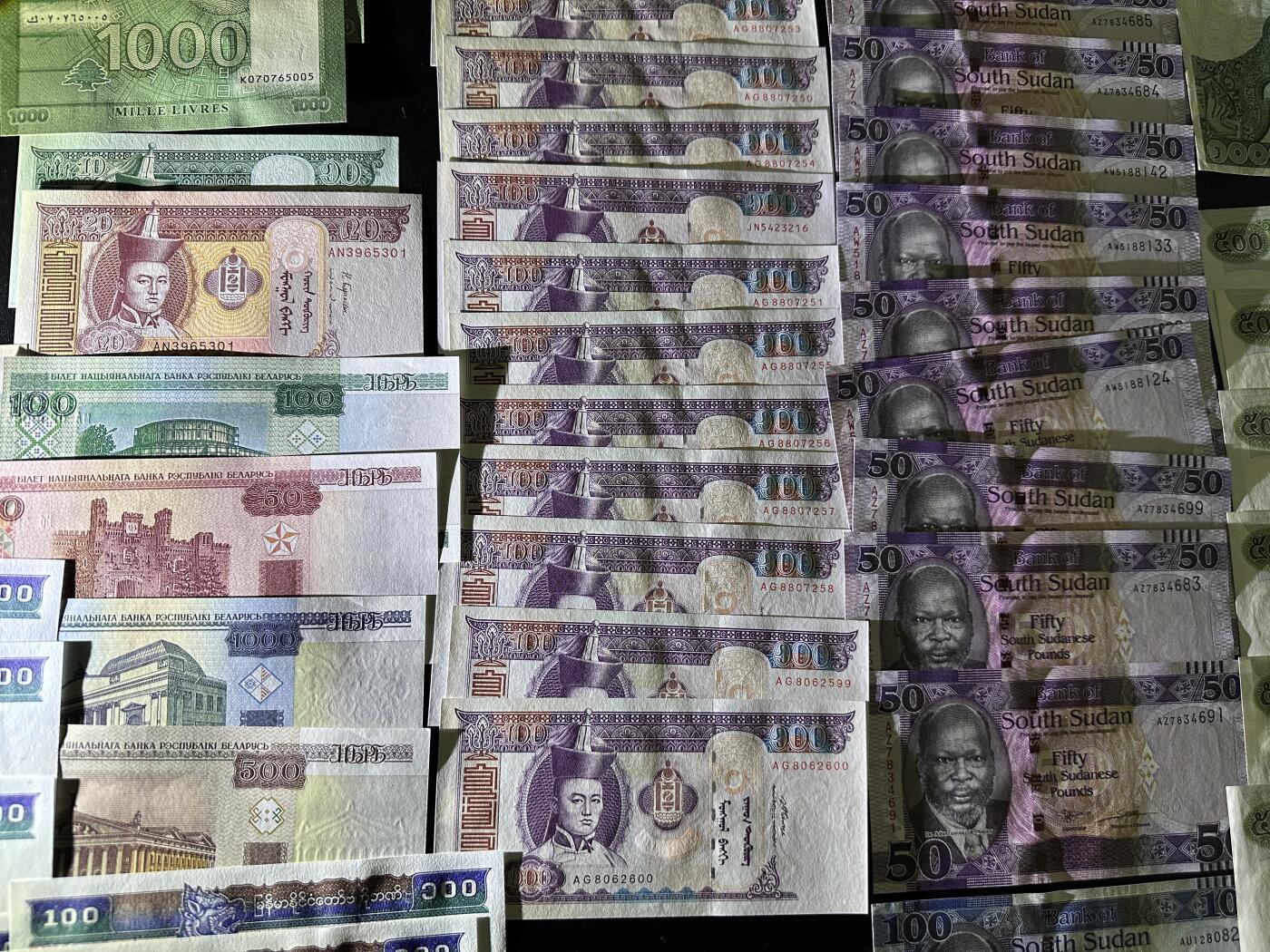 《外钞收藏家》第五百九十八期（2026年新年第一场）（本平台长期征集拍品、欢迎藏友们联系合作） 缅甸、蒙古、南苏丹、柬埔寨等几十张纸币一起 大部份全新 柬埔寨有几张非全新