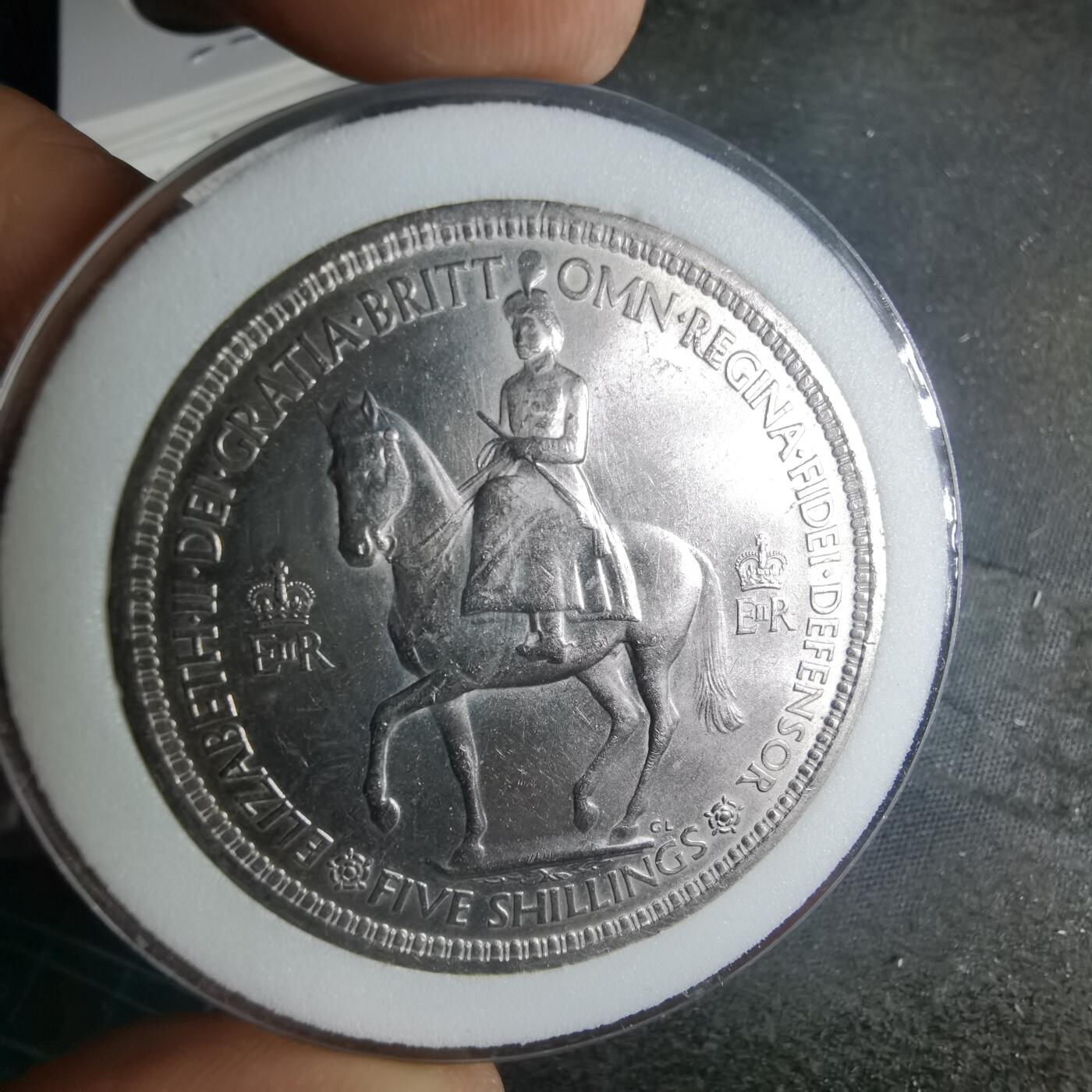 沼泽如烟--第948场 英国1953年5先令纪念币