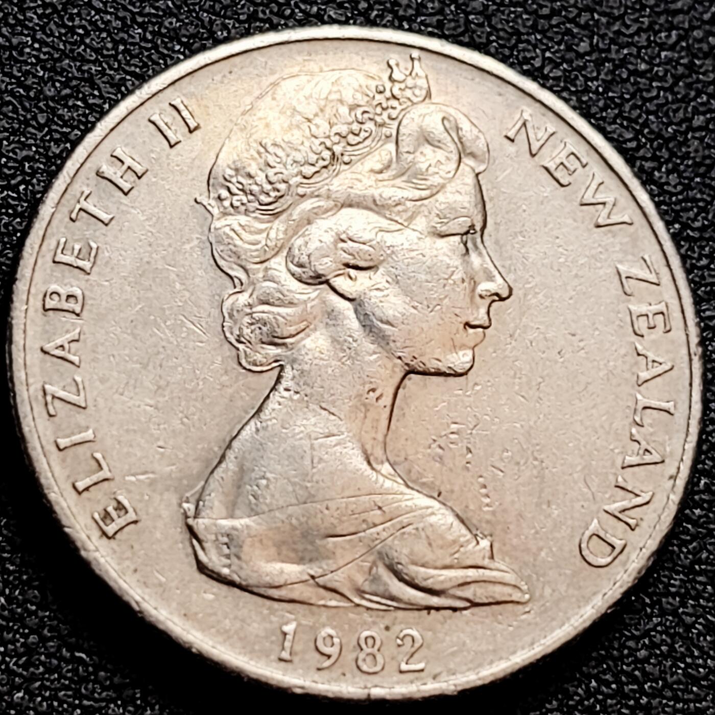 泉币菌-第158场-元旦欢乐场，开年第一场，新年快乐！（特修改截拍时间为23:30分） 。