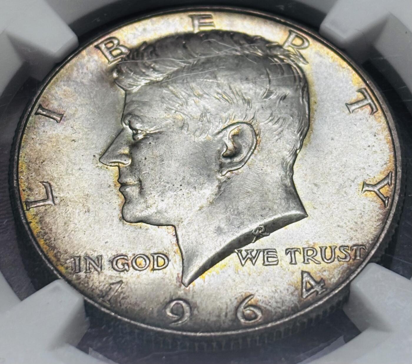 文馨钱币收藏 迎新纳福2026新年第一场（第 287 场）金银老铜币拍卖 NGC 评级 MS64 分美国 1964 年肯尼迪半美元银币，高银版，金光五彩斑斓，双面金黄边，视觉拉满