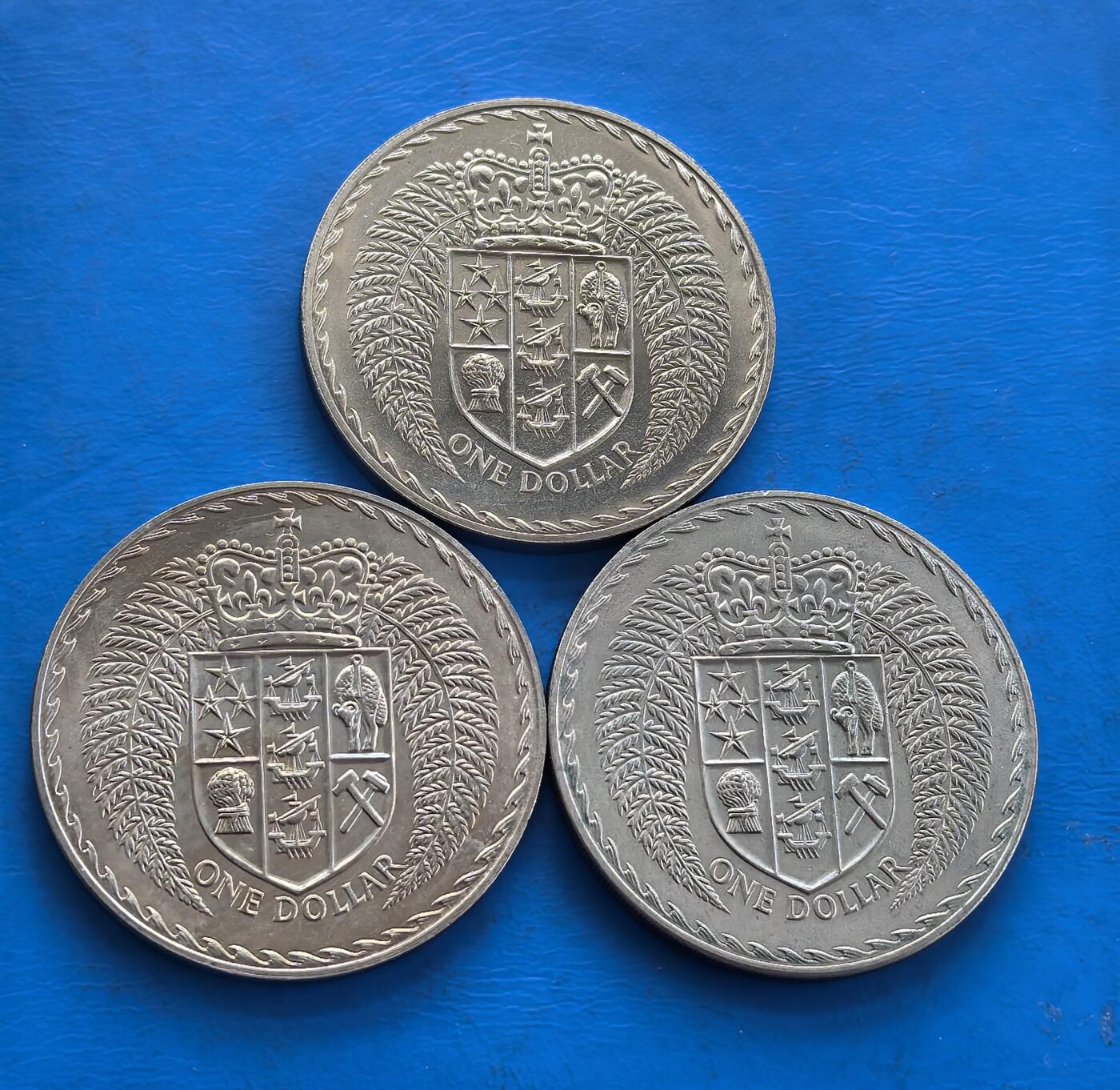 外国优质老铜币高银银币，周六九点倒数截拍，满百包邮，持续收拍 新西兰克朗型大壹元3枚