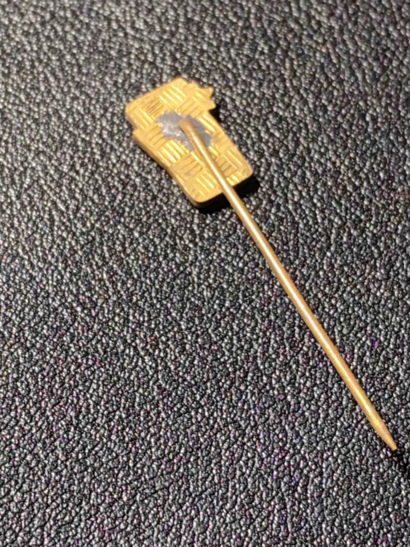 靖甫拍卖新拍第一场 匈牙利共青团1971集会证章