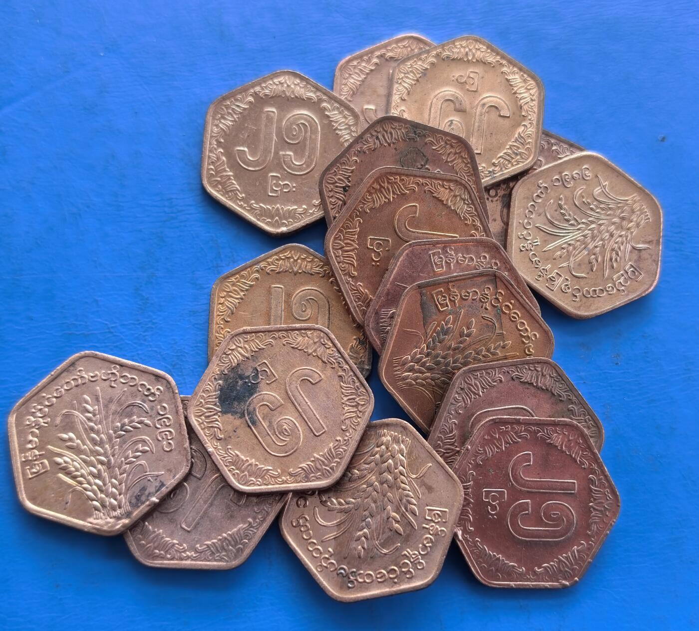 外国优质老铜币高银银币，周六九点倒数截拍，满百包邮，持续收拍 缅甸水稻币16个，83克
