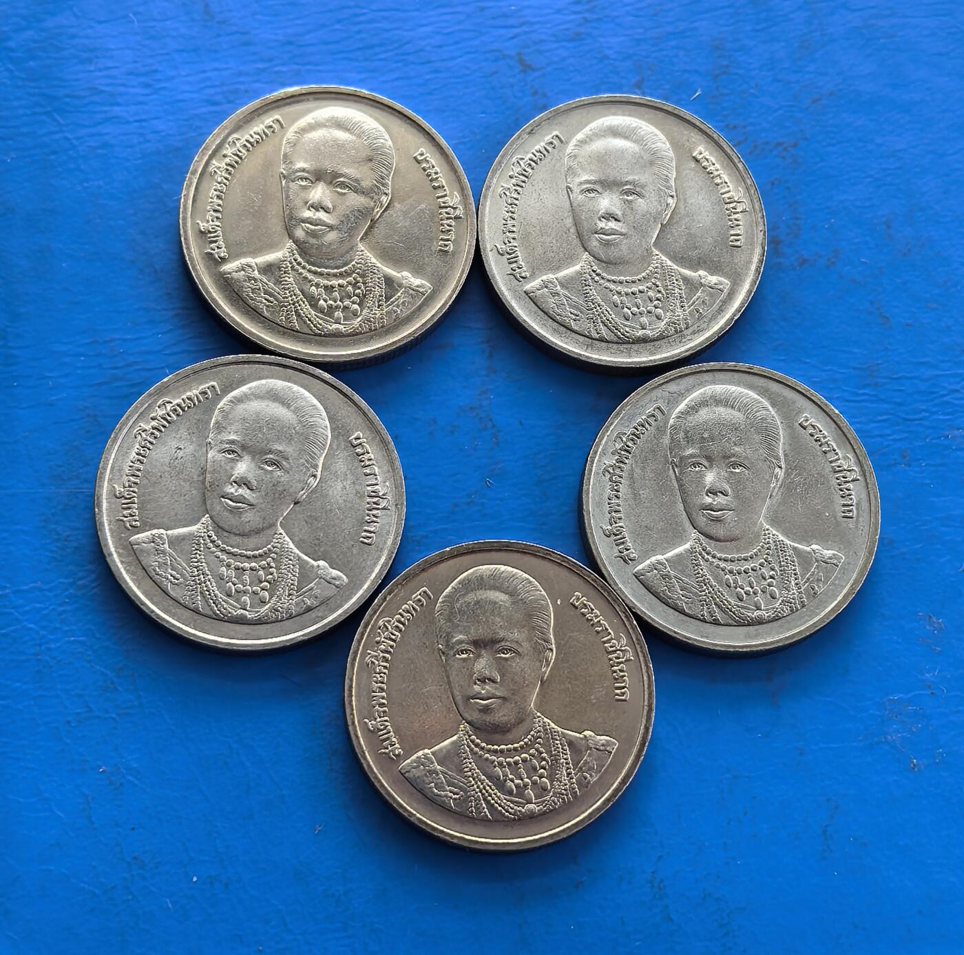 外国优质老铜币高银银币，周六九点倒数截拍，满百包邮，持续收拍 泰国纪念币5个