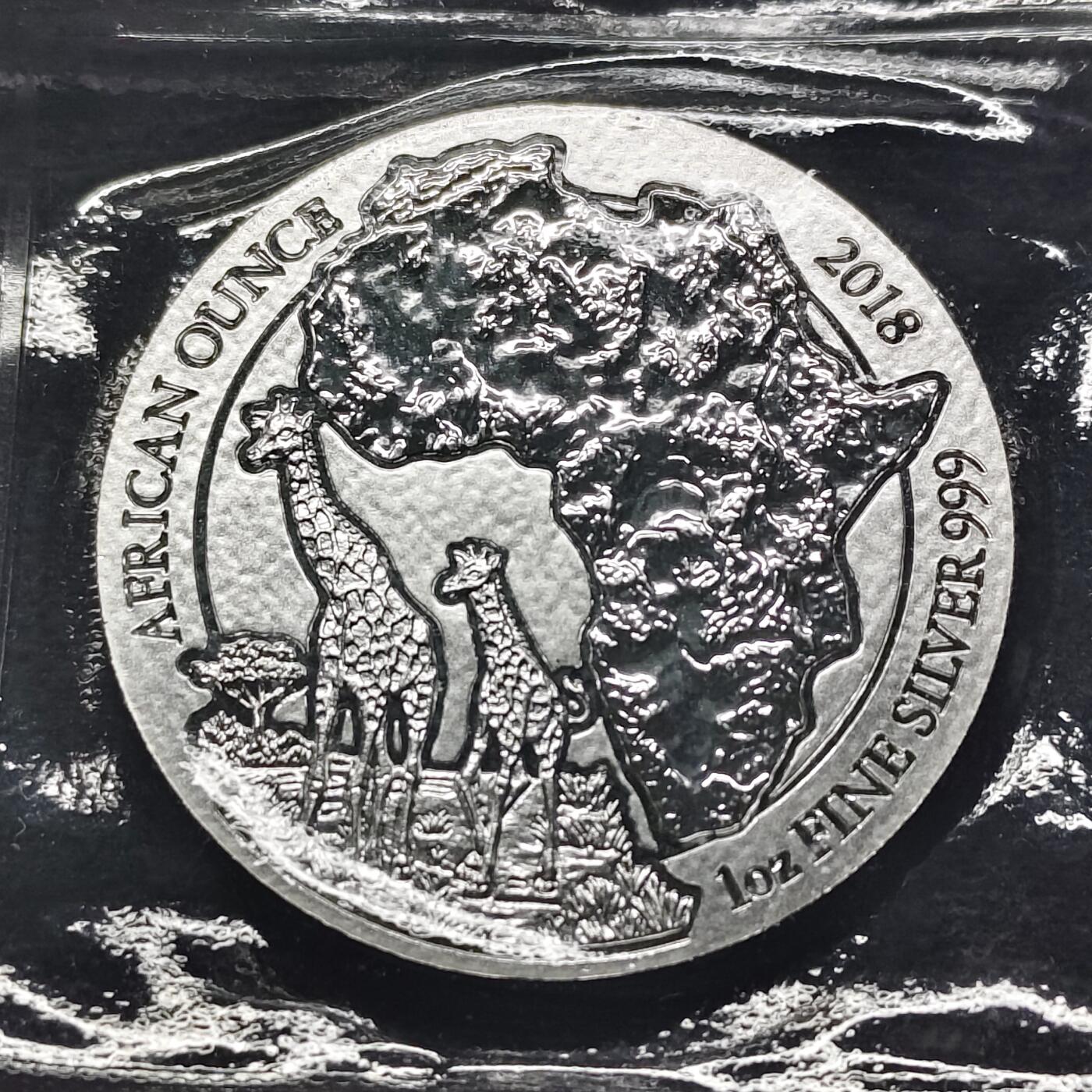 【全场包邮】纯粹捡漏拍491场（免费代拍第28场） 卢旺达2018年50法郎辽阔非洲系列长颈鹿1盎司（40毫米31.1克）999纯银币