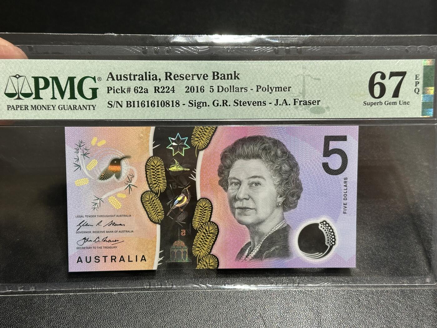 《外钞收藏家》第五百九十八期（2026年新年第一场）（本平台长期征集拍品、欢迎藏友们联系合作） 2016年澳大利亚5元 PMG67 倒置号尾818