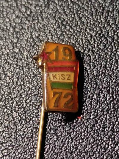 靖甫拍卖新拍第一场 - 匈牙利共青团1972集会证章