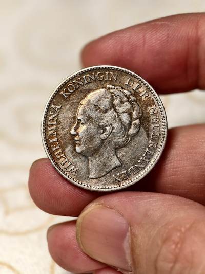 抚柳草堂-第五期章牌钱币（元旦欢庆场） 奖章勋章限时免佣 满百包邮 放漏专场 - 1939荷兰王国威廉明娜女王1G银币 重10g压力十足非常精致 带点彩光